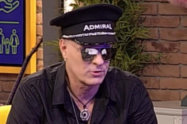 (FOTO) JEDINSTVENA PRILIKA DA JE JAVNOST VIDI: Ova lepotica je supruga Đorđa Davida!