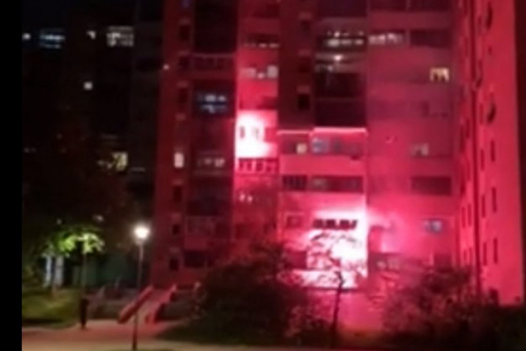 (VIDEO) RAZGLAS VIŠE NIJE POTREBAN: Sve više Pančevaca skandira "Hej, hej Đilase, vrati pare lopove!"