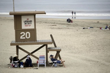 Guverner Kalifornije zatarabio plaže i parkove: Ajde sad idite da se kupate