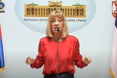 (VIDEO) NIJE TOLIKO STRAŠNO ŠTO JE BOLESNA, KOLIKO ŠTO NAS ONA LEČI! Pogledajte kako bulazni doktorka i bivša ministarka Nada Kostić! NEKA NEKO ODREAGUJE!