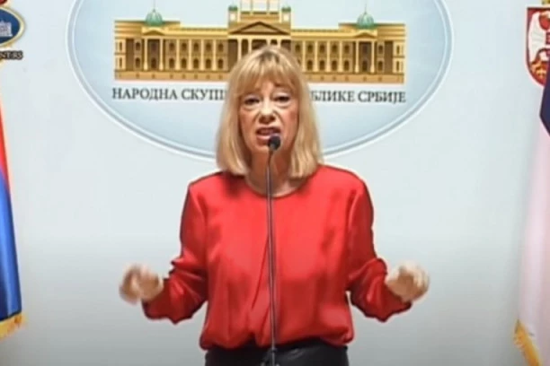 Kanibalizam, pečene bebe, satanisti  i droga za podmlađivanje! Kako je to sve povezano sa koronom "objasnila" je Nada Kostić