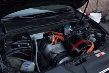 (VIDEO) Zver na baterije: Ovako izgleda kada V8 zamenite elektromotorom!