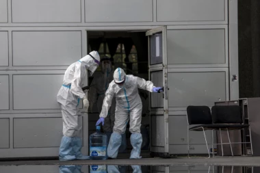 Francuska zatvara granice za putnike koji nisu iz EU!