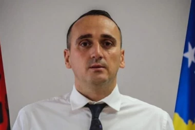 Žvaće gu*a gaće: Srbiji raste uticaj na Kosovu, Šiptari u panici, za sve im je kriv ON!