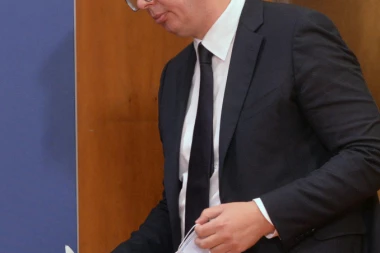 VUČIĆ O JANKOVIĆEVIM PRETNJAMA "MAKEDONSKIM SCENARIOM": Pre bih sam podneo ostavku, nego da pristanem na tehničku vladu