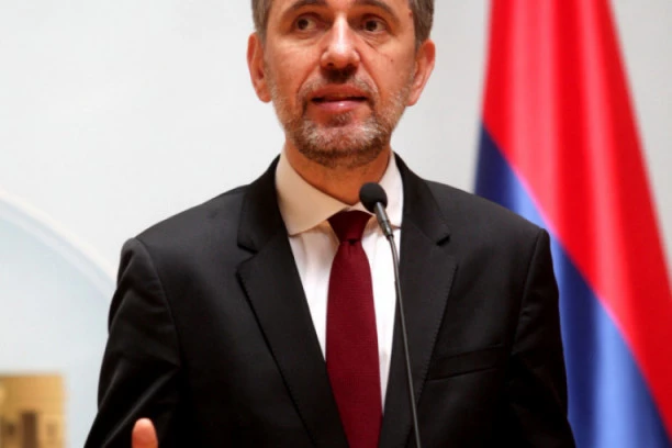 Radule uperio prstom u Sergeja: Ovo ti neće proći, licemeru! Igraš kako Đilas svira!