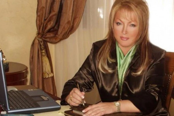 KOME PRIPADAJU MILIONI ČUVENE BOŽEN?! Iza sebe je ostavila IMPERIJU, a pored vila na Dedinju i Avali imala je i OVO!