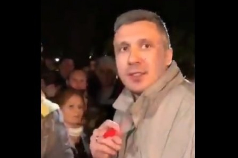 (VIDEO) Boško poručio demonstantima: Ajmo kući, pukli smo, vidite da nas je malo!