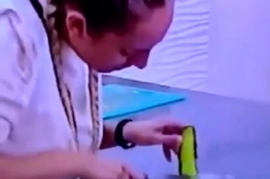 Luni se smeje nacija: Evo kako Zvezda Zadruge ljušti krastavac!