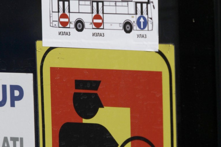 Upozorenja i obaveštenja putnicima