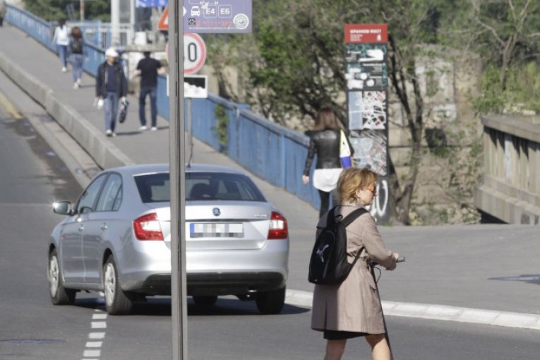Uz električni trotinet imate i luftiranje i socijalnu distancu