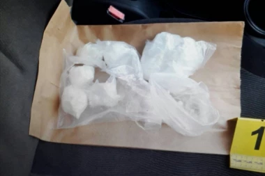 UHAPŠEN DILER U NIŠU: Pogledajte šta je čovek sve držao u stanu