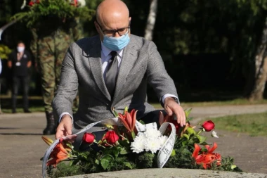 Vučević: Naš narod je stradao tokom celog 20. veka, to ne smemo zaboraviti!