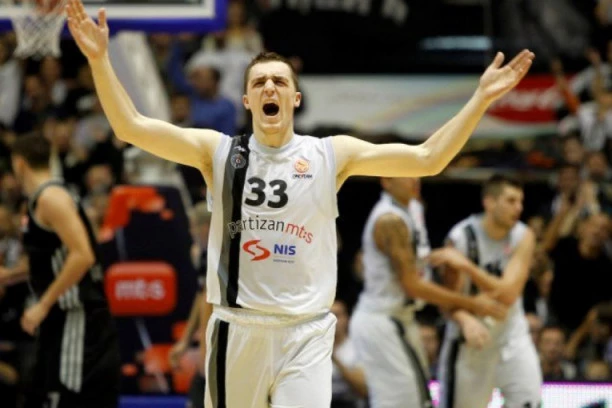 NOVI ŠOK: Partizanov RIVAL okovan koronom, gube rezultatom 20:0?
