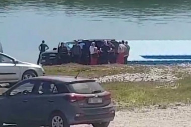 Dvoje dece panično trčalo i tražilo pomoć! Detalji utapanja mlade majke (38) na Zlatarskom jezeru!