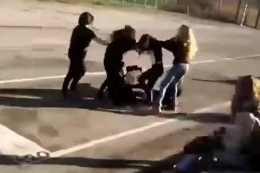 Šibanje u Pirotu: Devojke se makljale kao muškarci, razlog je neverovatan