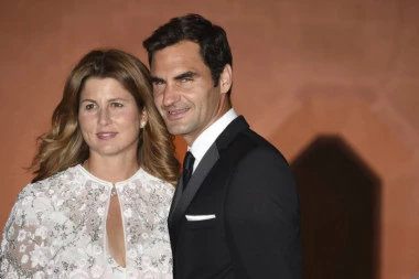 NIJE VEROVAO SVOJIM OČIMA: Bivši trener Federera OTKRIO šta je zatekao u domu Švajcarca kada je bio pozvan na večeru!