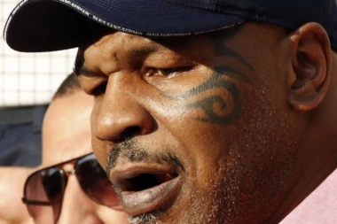 Na kojim je on drogama? Legenda boksa BULAZNILA o Tajsonu!