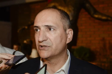 "Zvezda favorit protiv Inđije, cilj je trofej u Kupu"