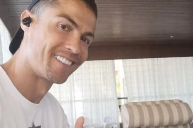 (VIDEO) Kakav otac, takav i sin: Kristijano Ronaldo ne mora da brine za budućnost
