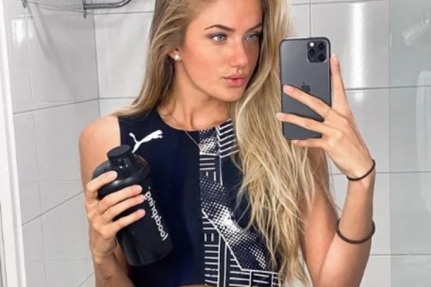 (FOTO) Prelepoj atletičarki pršte nemoralne ponude