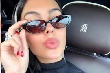 (FOTO) KAKVU RIBETINU ŠETA KRISTIJANO: Se*si Georgina najnovijom objavom dovela muškarce do ludila