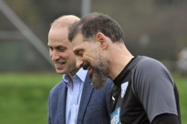 SRBI IM NE VALJAJU, HRVAT DOLAZI KAO SPAS: Engleski klub doveo Splićanina na klupu da ih vrati u elitu!