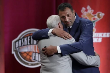 (VIDEO) Vlade Divac ismejan zbog Luke Dončića