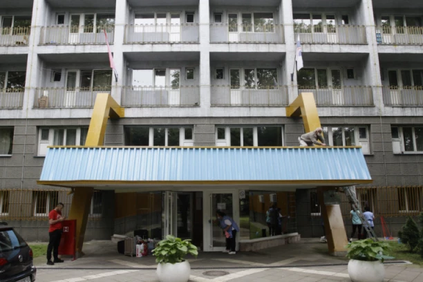 STUDENTSKI DOMOVI KRCATI, STANARINE PRESKUPE! Evo na kojim su MUKAMA studenti, čak je i menza povoljna, a 1.000 njih se našlo ''ispod crte'' zbog OVOGA!