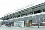 PREKO NOĆI OSTALI SIROČIĆI: Majka im preminula pri uzletanju aviona sa beogradskog aerodroma, razlog je JEZIV!