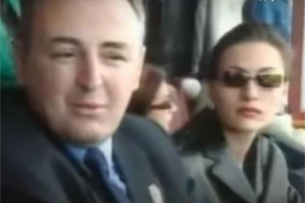 (VIDEO) Epska scena! Tretirao je kao ikonu: Evo šta je Arkan uradio Ceci nasred Obilićevog stadiona!
