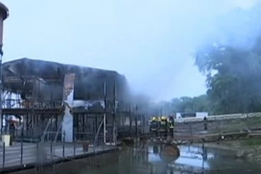 Otkrivamo šta se krije iza paljevina u Beogradu: Splavovi gore zbog rata oko droge