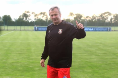 ZAJEDNO SU OSVOJILI LIGU ŠAMPIONA: Da li je Kapelo uvredio Deja Savićevića?