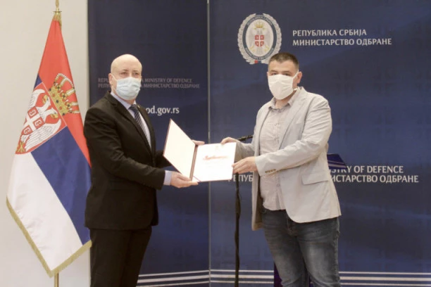 PRIZNANJE ZA DOPRINOS U BORBI PROTIV KORONE: Srpskom telegrafu zahvalnica Vojske!