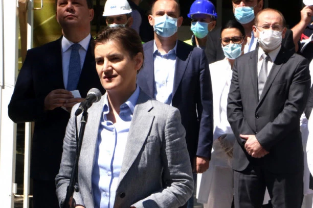 ANA BRNABIĆ O PROZIVKAMA: Nemam problem što me zovu fikus!