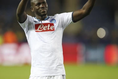 Liverpul "dreši kesu" za Van Dajkovog partnera: Za Kulibalija 60 miliona evra + Dejan Lovren!