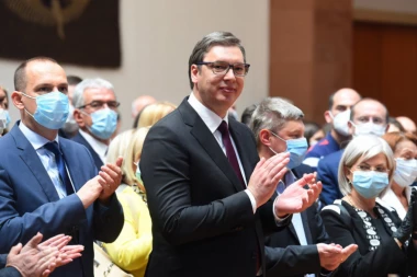 (VIDEO) Vučić u Palati Srbija: Uvek je bilo više onih koji dobacuju, nego onih koji rade