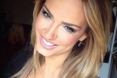 (FOTO) JEDINI POSEBAN MUŠKARAC U ŽIVOTU MARIJANE MATEUS: Preduzetnica se baš trudi da ga SAKRIJE OD OČIJU JAVNOSTI!