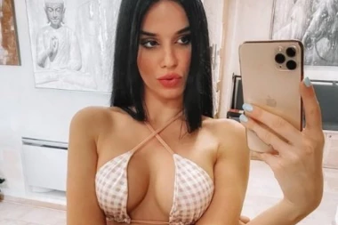 (FOTO) Najse*si hrvatska navijačica ponovo izaziva: Nema ko je ostao ravnodušan