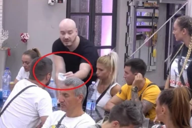 (VIDEO) Miljković propao u zemlju zbog blama! Gavrić ga brutalno ponizio u lajvu: Ustao i vratio mu čuvenih 2000 dinara koje je Marko dao Nini Đogani!