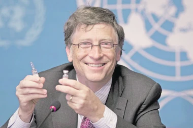 Udarili na najmoćnijeg - Bilu Gejtsu hakovan Tviter nalog