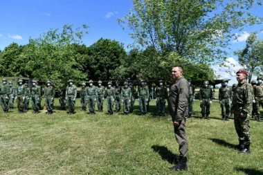 Vulin: Vojnici martovske generacije pokazali su ogroman potencijal naše vojske