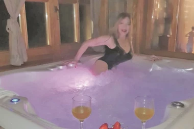 Neočekivano ponašanje popularne glumice u spa-centru na Zlatiboru: Danica odlepila, uzdisala i vriskala u džakuziju!