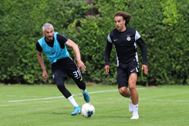 Partizanova trening utakmica: "Beli" bolji od "crnih", Savo zadovoljan igrom svojih momaka!