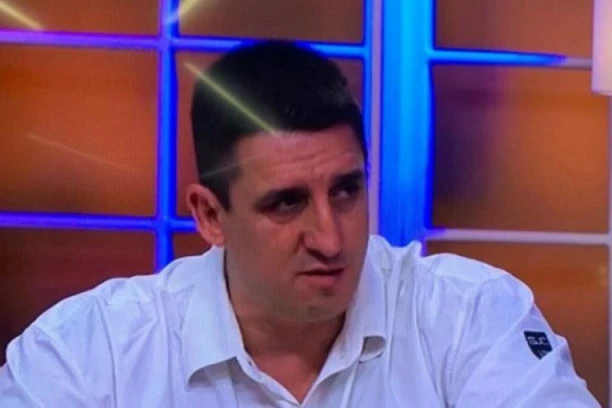 (UZNEMIRUJUĆI FOTO) Raskomadali ga ko zveri: Odvratni kadrovi Kristijana Golubovića sa ortacima kruže internetom!