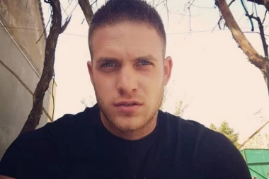 MUKE SINIŠE MALOG: Svi ga pitaju za sto evra, evo kako im odgovara!