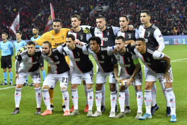 Čak 11 igrača Juventusa na transfer listi!