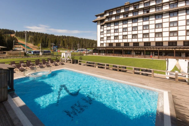 Poklon odmor za 280 lekara i zdravstvenih radnika u hotelu Grand na Kopaoniku
