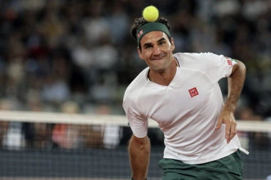 OD ČEGA JE OVAJ ČOVEK? Federer se vraća pre neko što je iko očekivao!