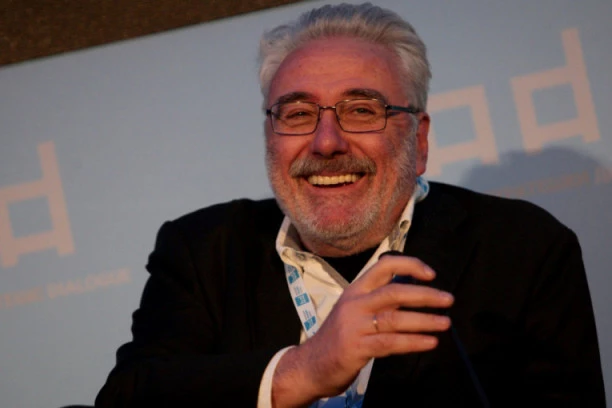 (FOTO) NOVA NESTOROVIĆEVA PROVALA: U mojim godinama sa ženama ide OVAKO! Šok!